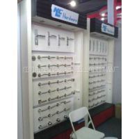 江門市蓬江區(qū)新聰明五金電器制品廠 專業(yè)生產(chǎn)拉手、門碰門吸與插銷塑膠制品